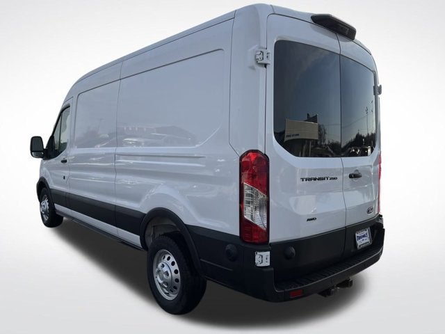 2026 Ford Transit Cargo Van Base