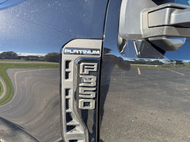 2026 Ford Super Duty F-350 SRW Platinum