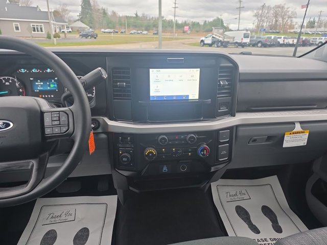 2026 Ford Super Duty F-350 DRW XLT