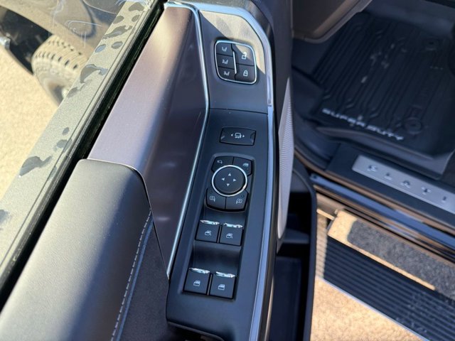 2026 Ford Super Duty F-350 SRW Platinum