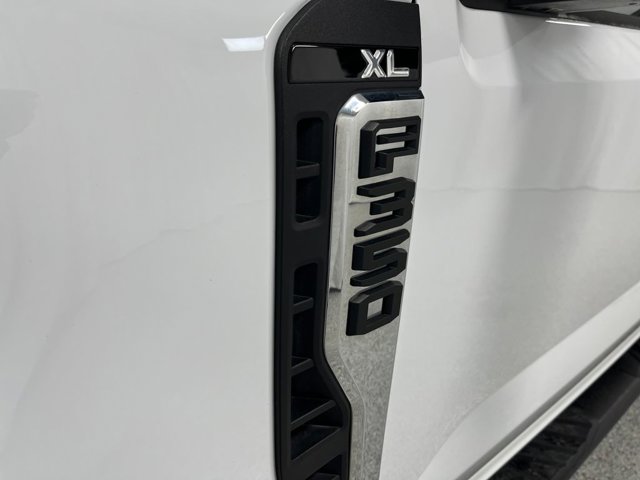 2024 Ford Super Duty F-350 SRW XL