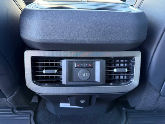 2026 Ford Super Duty F-350 SRW Platinum