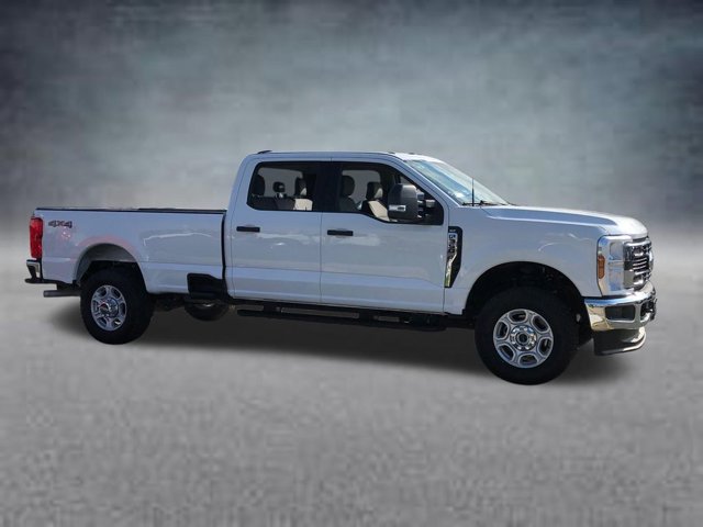 2025 Ford Super Duty F-350 SRW XLT