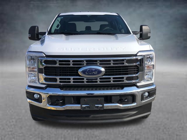 2025 Ford Super Duty F-350 SRW XLT