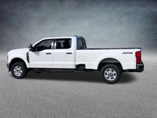 2025 Ford Super Duty F-350 SRW XLT