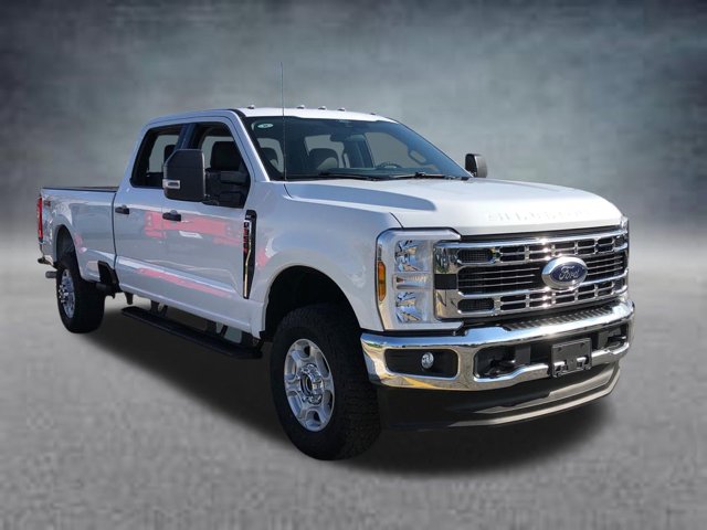 2025 Ford Super Duty F-350 SRW XLT