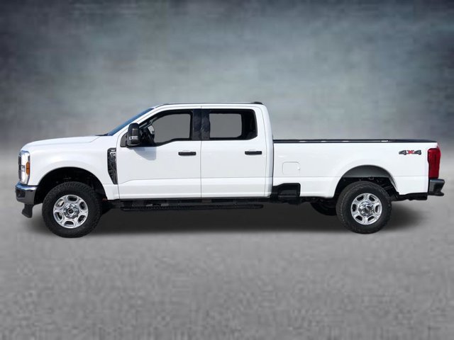 2025 Ford Super Duty F-350 SRW XLT