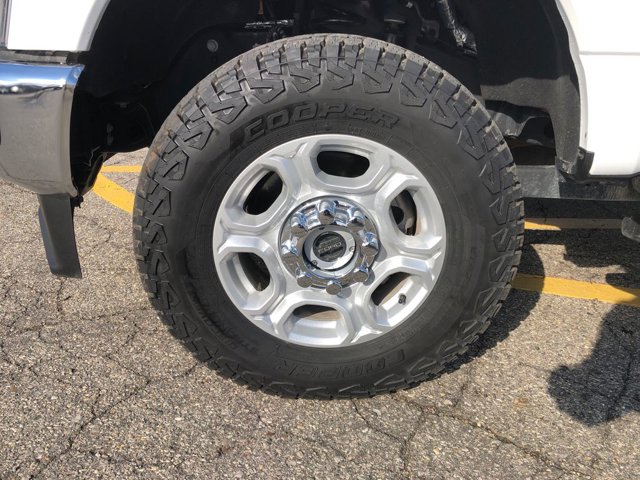 2025 Ford Super Duty F-350 SRW XLT