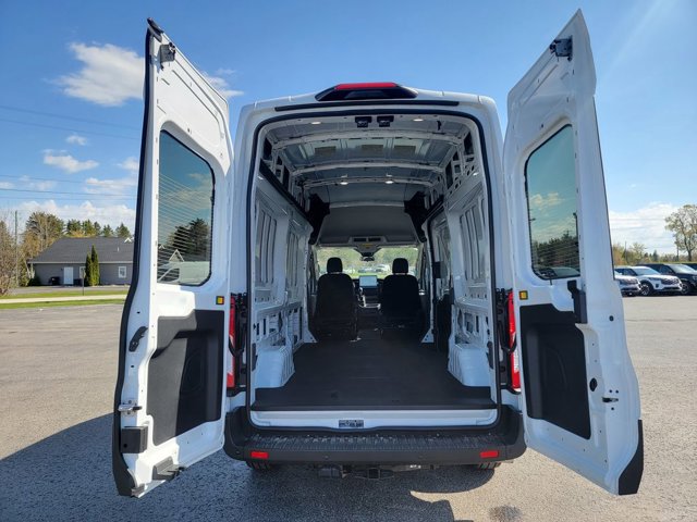 2026 Ford Transit Cargo Van Base